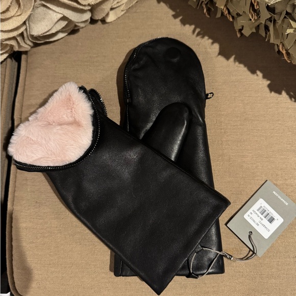 BETRICE-N by SOlA & KYO Convertible Mitten in Leather - Picture 3 of 5